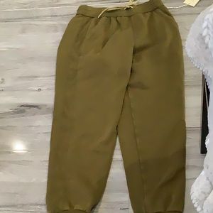 New Universal thread army green joggers size small in unused condition